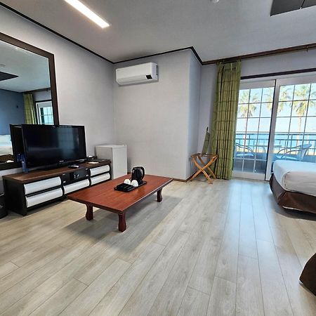 Sea Cliff Hotel Jeju Exterior photo