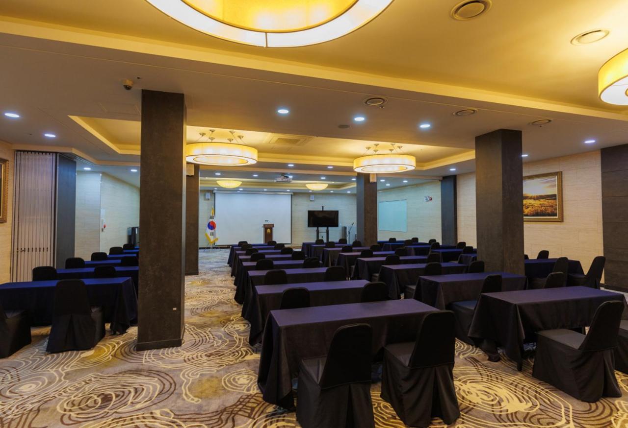 Sea Cliff Hotel Jeju Exterior photo