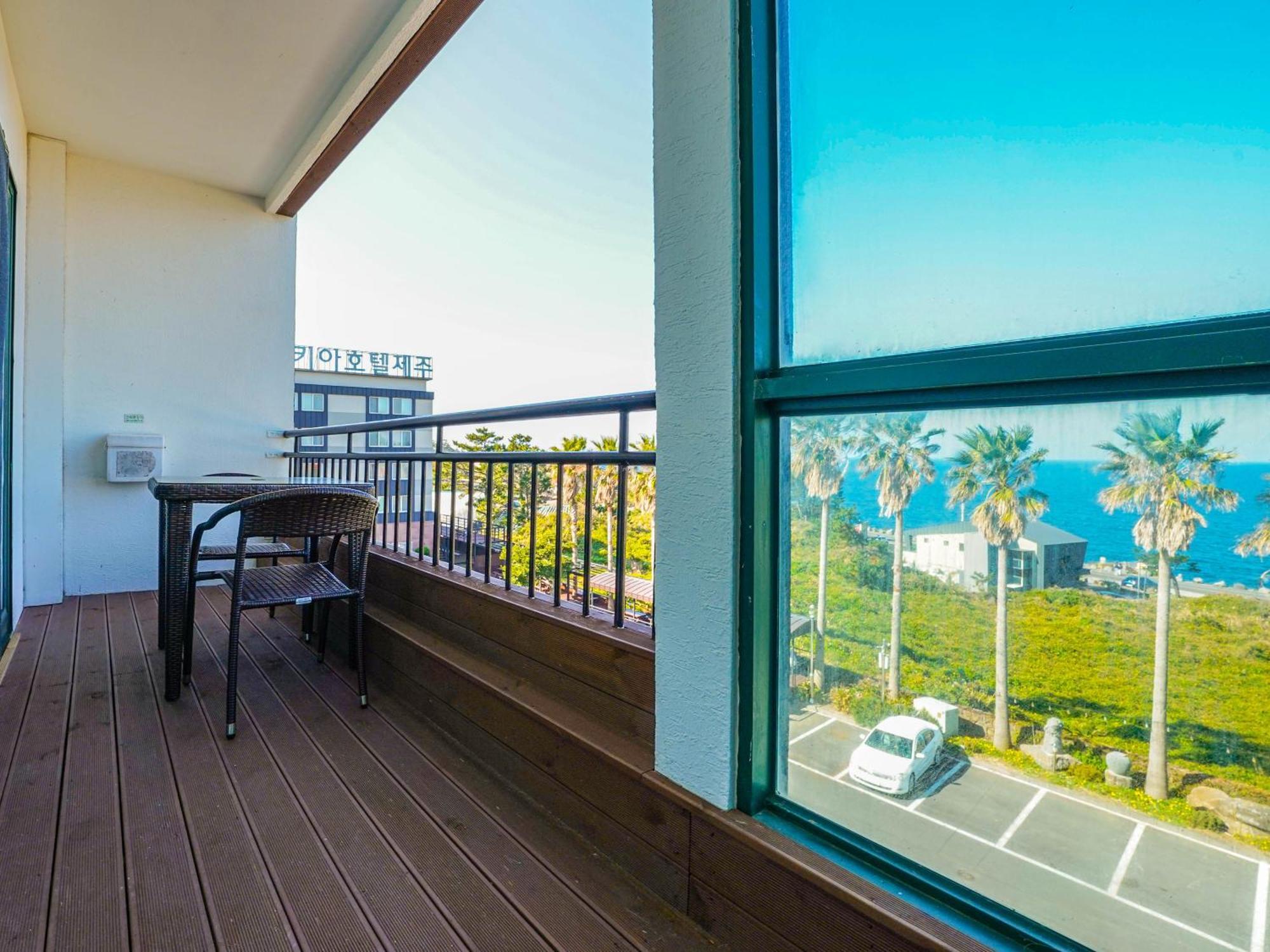 Sea Cliff Hotel Jeju Exterior photo